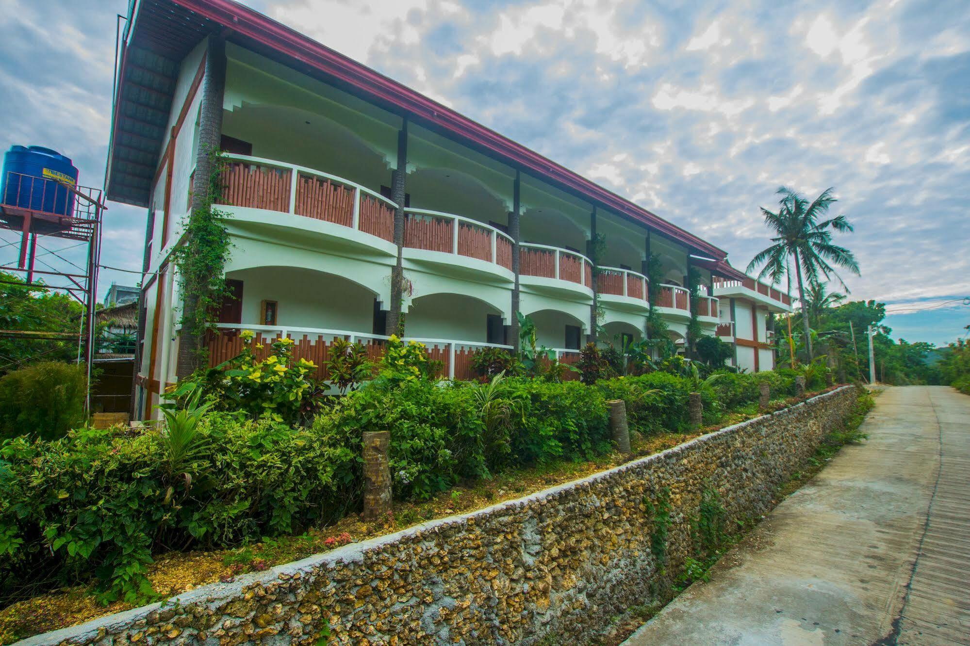 Oasis Resort And Spa Boracay Exterior foto